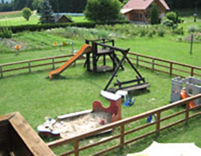Schmautz Ferienwohnungen & Zimmer Miklauzhof Dış mekan fotoğraf